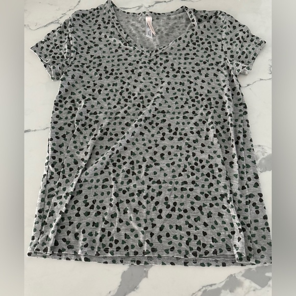 Flora Nikrooz grey spotted pajama shorts set size small - Picture 2 of 5